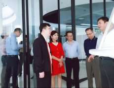 广东省工业和信息化局莅临青岛尚亮人才安置服务有限公司调研制造业创新中心建设情况 